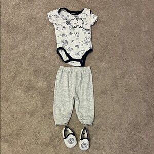 Adorable Gray Safari Print Bodysuit Set